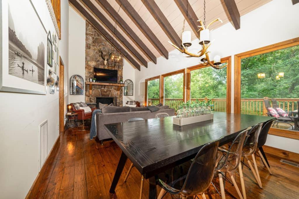 A Smoky Mountains Retreat - Chalet De Montagne Villa Гетлинбург Екстериор снимка