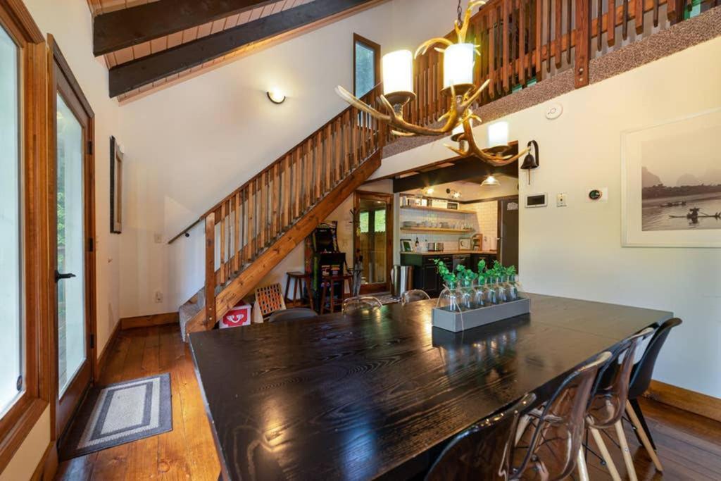 A Smoky Mountains Retreat - Chalet De Montagne Villa Гетлинбург Екстериор снимка