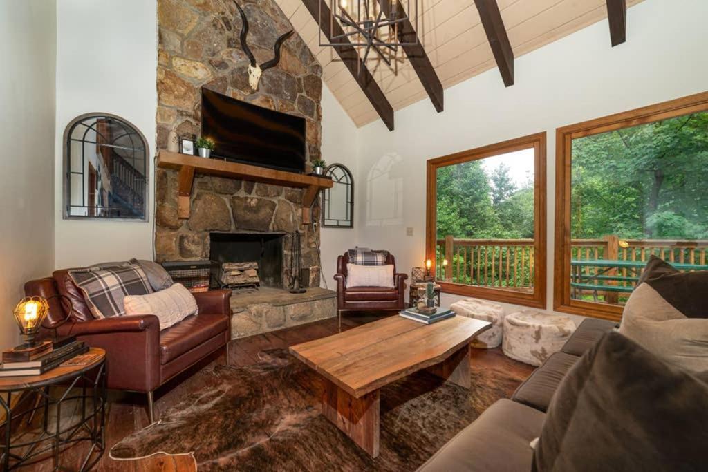 A Smoky Mountains Retreat - Chalet De Montagne Villa Гетлинбург Екстериор снимка